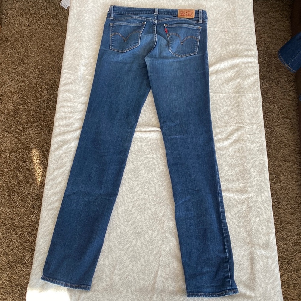 Levy’s size 27 for $25